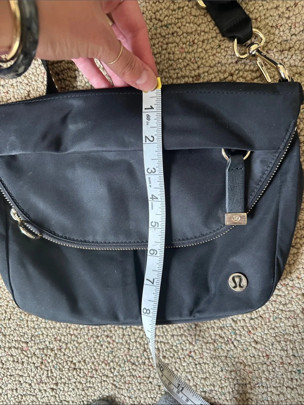 lululemon Black Crossbody all night festival Bag large black w gold hardware